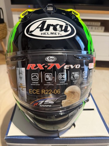 Arai motorcycle helmet - arai, 7v